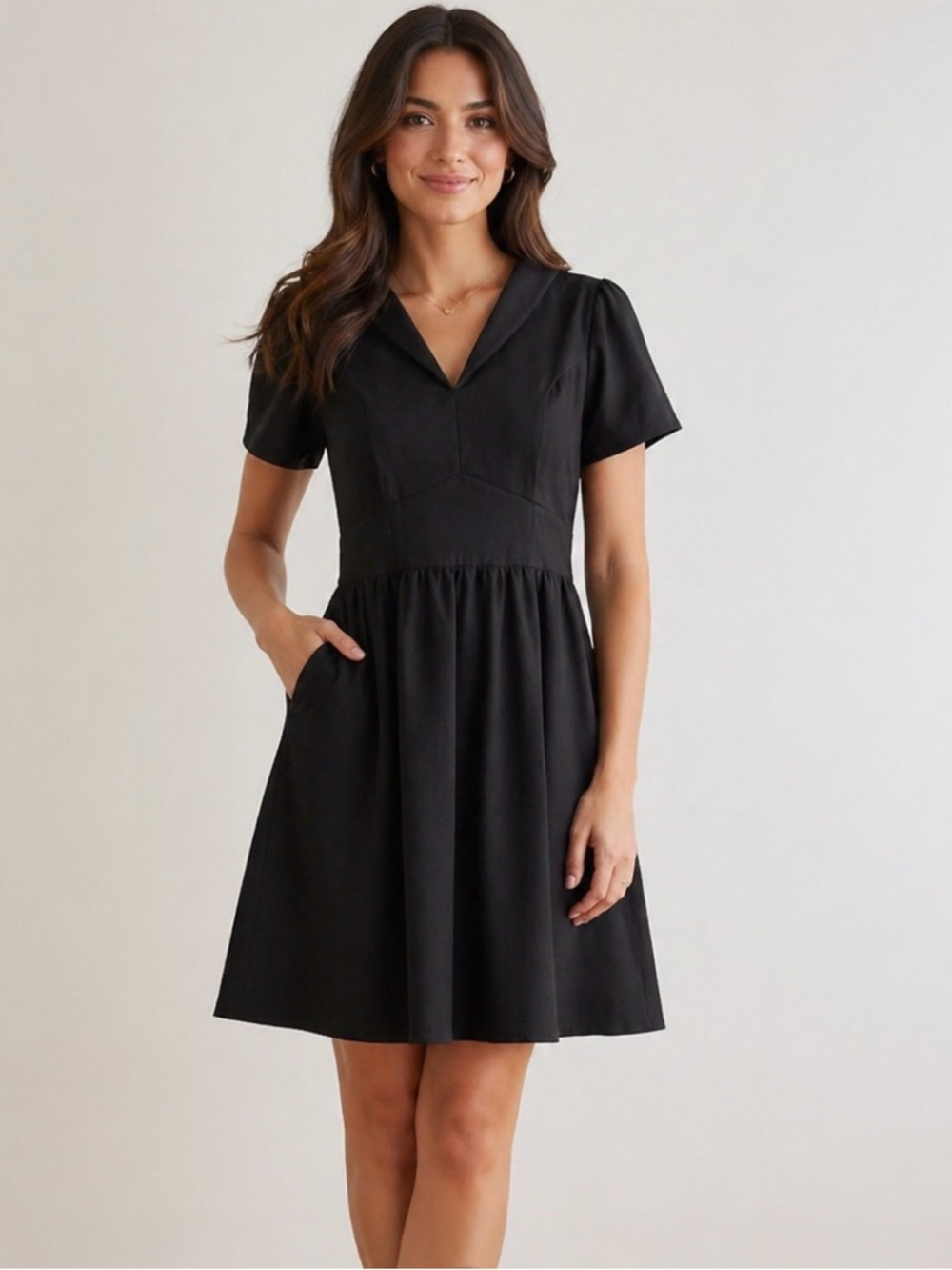 ModCloth NWT Black V-Neck Collar Dress Short Sleeve Size Small
